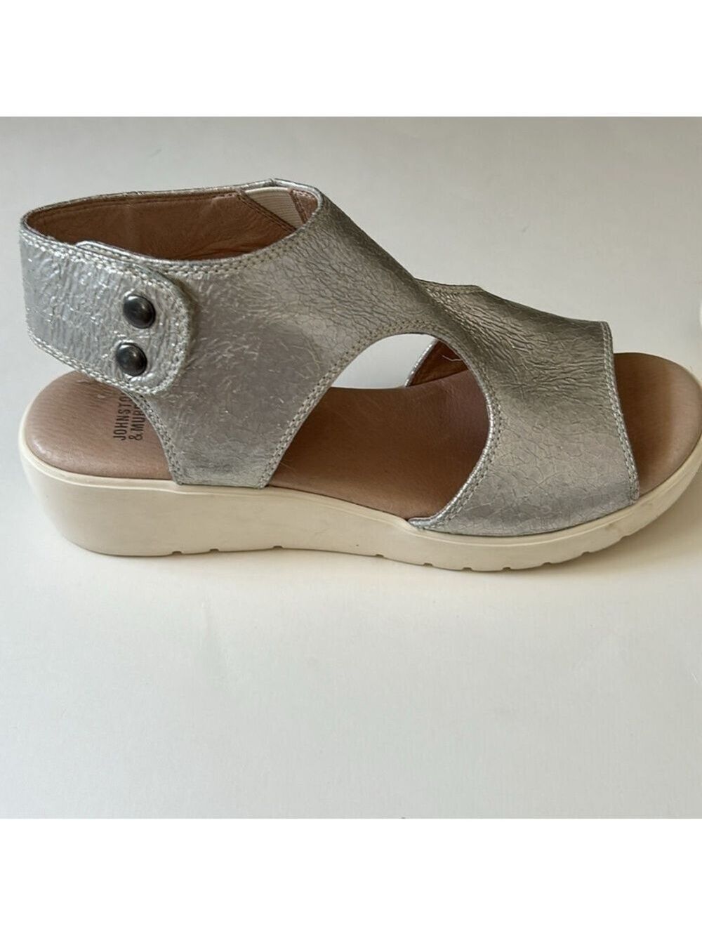 Johnson & Murphy Platform Metallic Silver Sandals - Picture 2 of 12